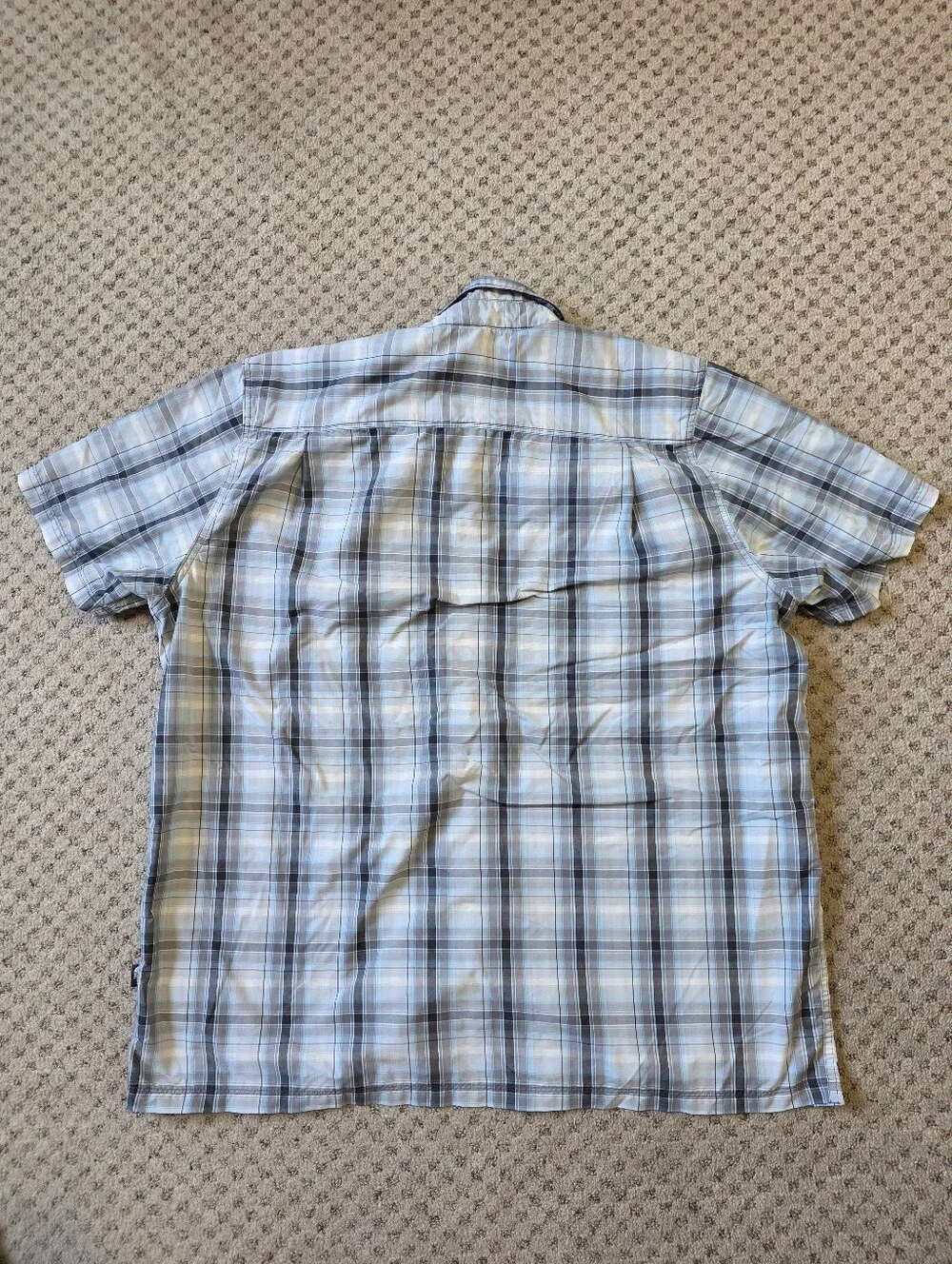 The North Face Men's Blue Plaid Short-Sleeve Button-Down Shirt